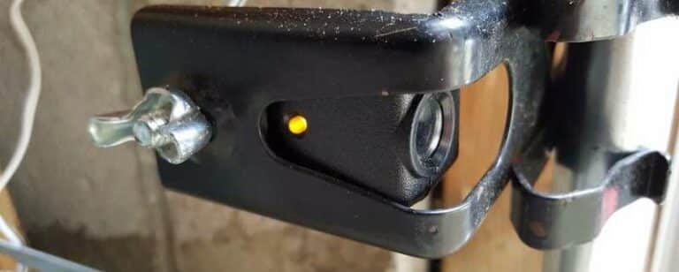Garage-Door-Sensor-Yellow-Light